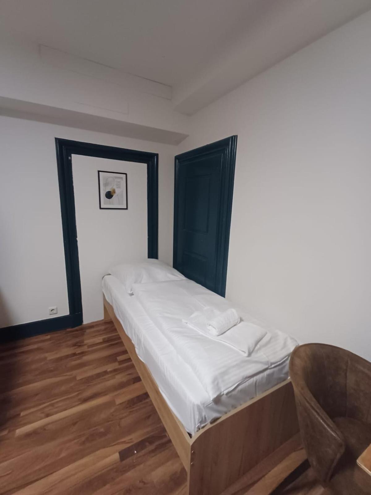 Crown Living Villa Blumenau Studios, Smarttv, Parkplatz Lustenau Esterno foto