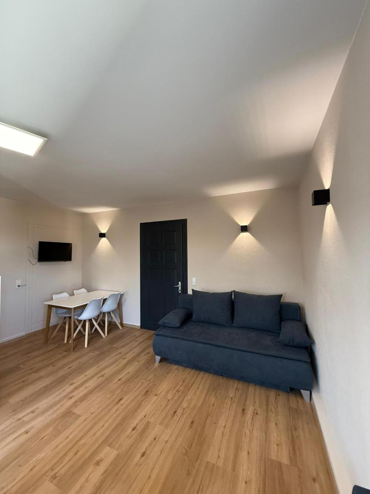 Crown Living Villa Blumenau Studios, Smarttv, Parkplatz Lustenau Esterno foto