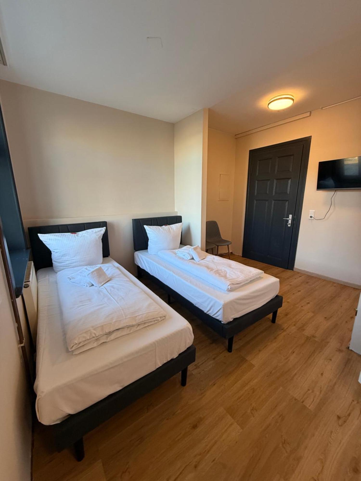 Crown Living Villa Blumenau Studios, Smarttv, Parkplatz Lustenau Esterno foto