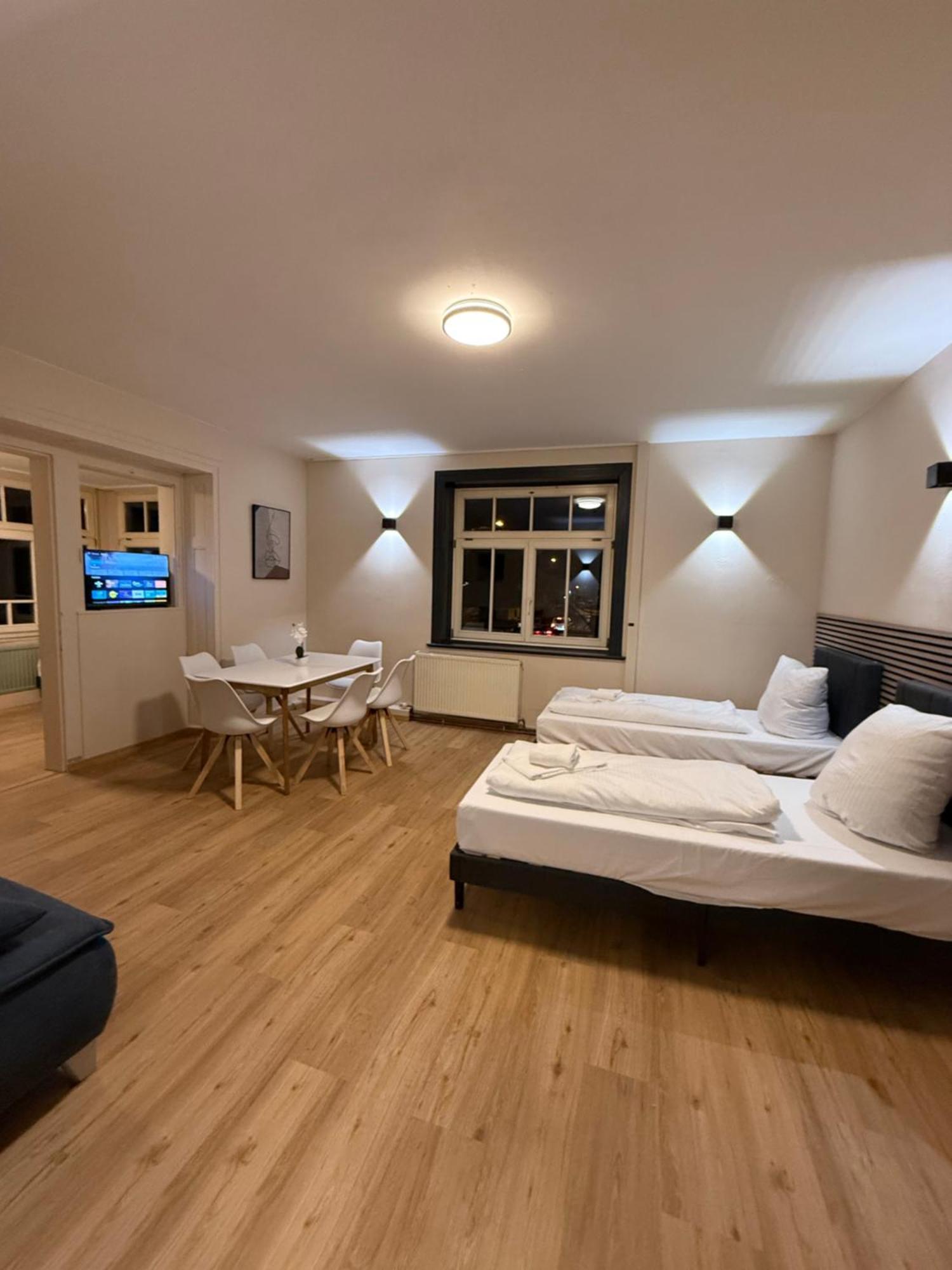 Crown Living Villa Blumenau Studios, Smarttv, Parkplatz Lustenau Esterno foto