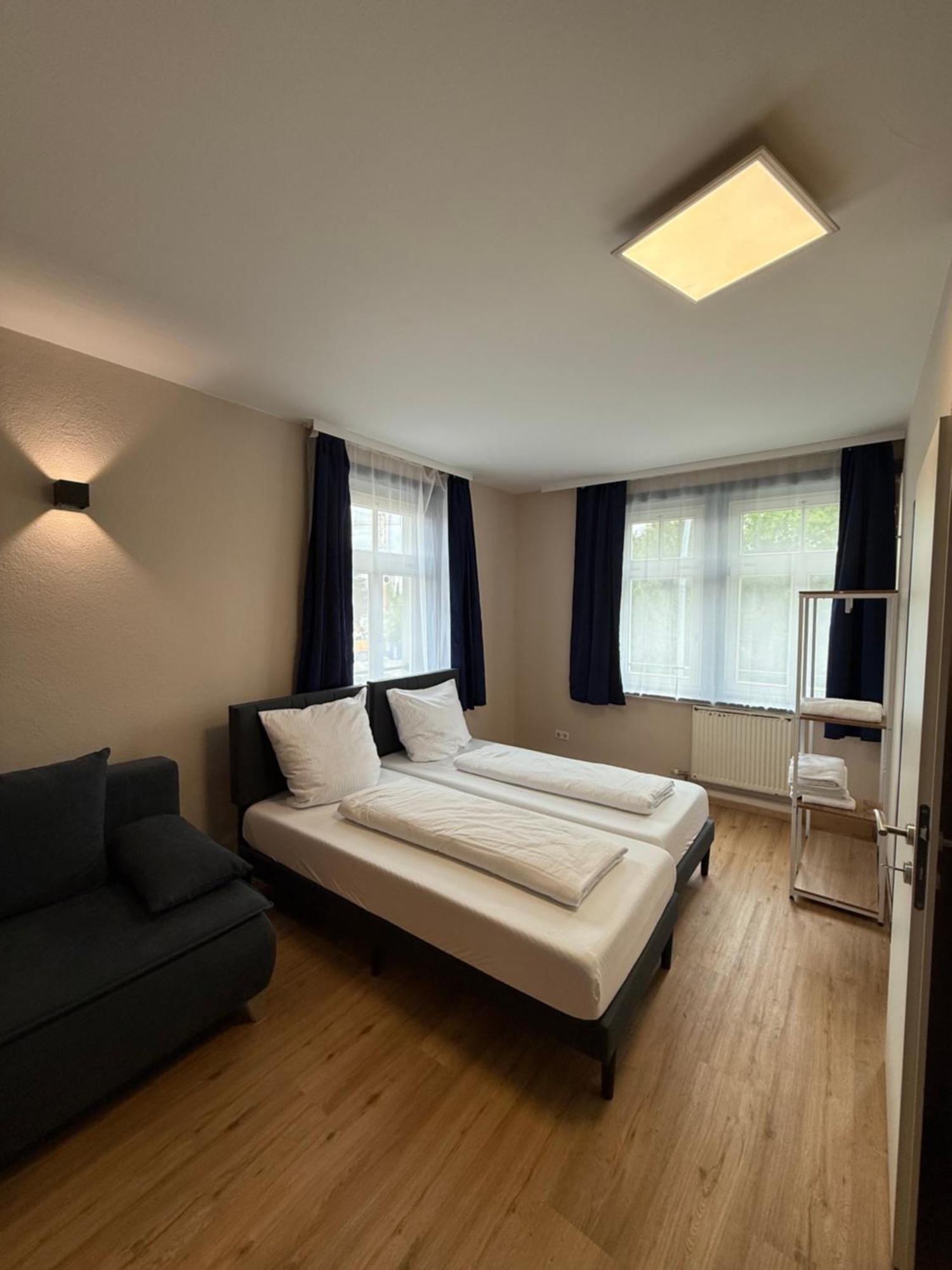 Crown Living Villa Blumenau Studios, Smarttv, Parkplatz Lustenau Esterno foto
